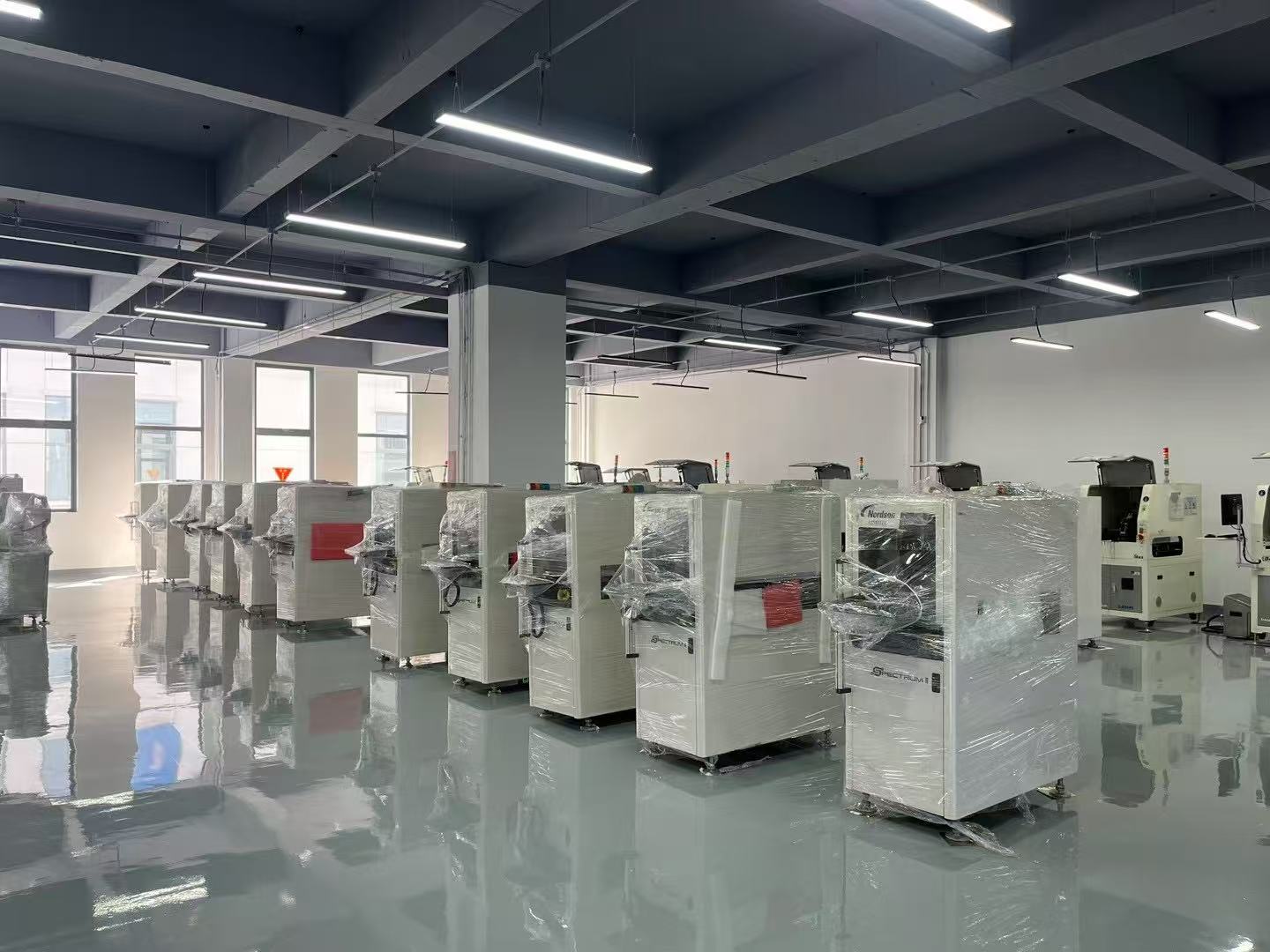 專(zhuān)利型非接觸式噴射點(diǎn)膠點(diǎn)膠機(jī)
